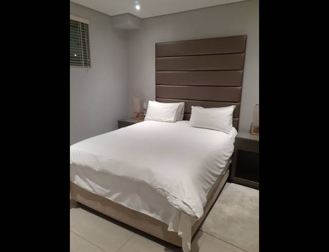 2 BEDROOM APARTMENT FOR SALE IN UMHLANGA CENTRAL